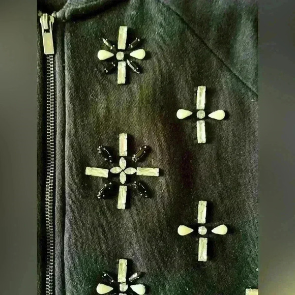 BANANA REPUBLIC - Jeweled Bomber Jacket. Navy with Fleece Lining. Medium - Picture 3 of 11